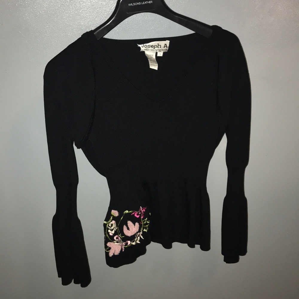 Cinch Waist Flower Sweater 🌺
